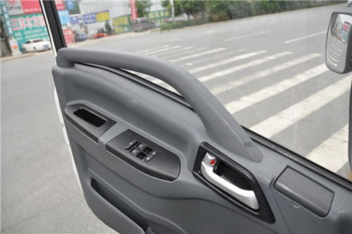 【供應(yīng)陜汽德龍130馬力冷藏車量大從優(yōu),國(guó)六130馬力冷藏車】- 